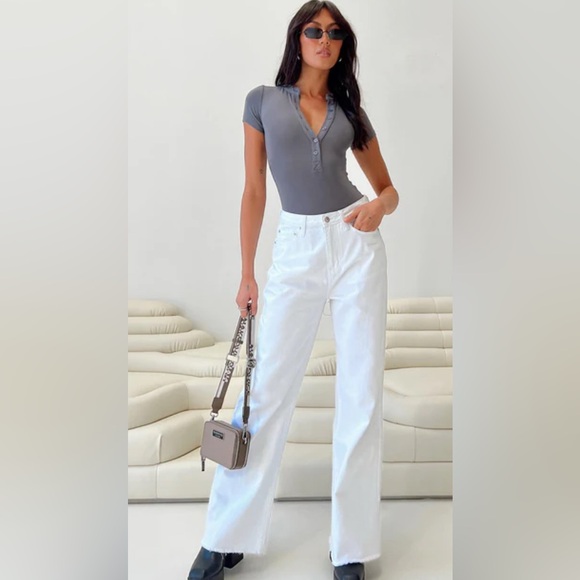 Princess Polly Carey Denim White Jeans | New without Tags - Picture 1 of 13